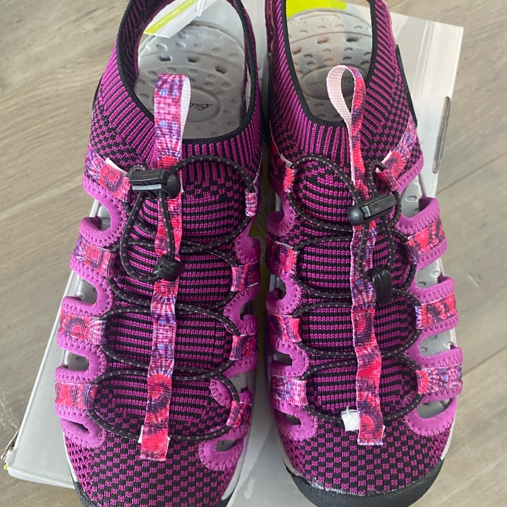 NEW Women’s Hiking Shoes- size 8